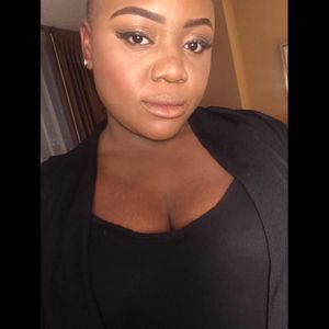 Meet your Posher, Valerie